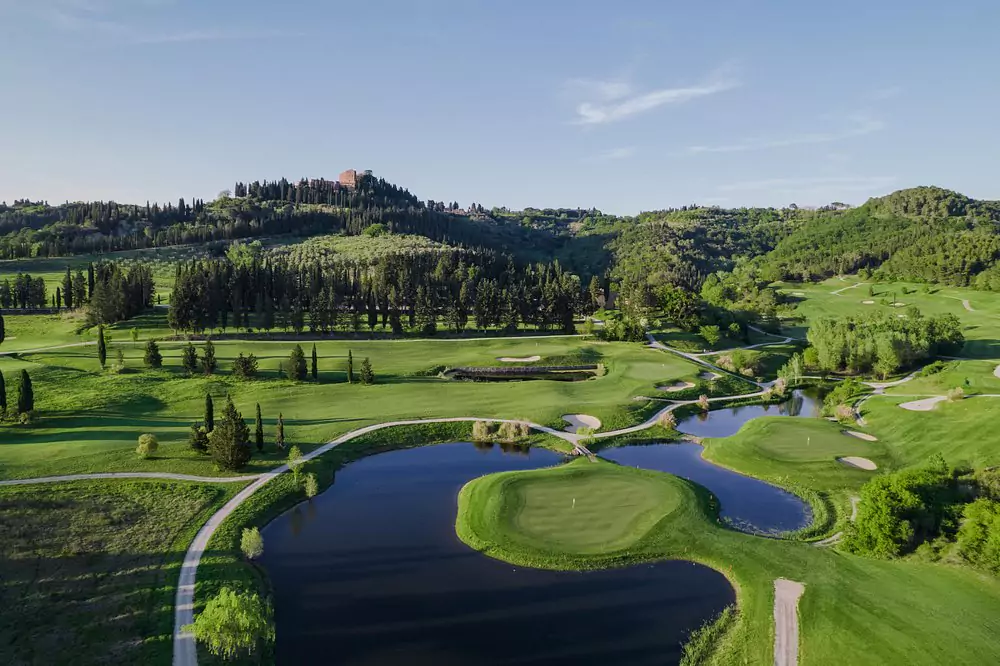 Golf in Italy with eagle travel